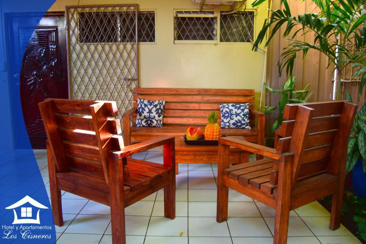 Hotel Y Apartments Los Cisneros Managua Eksteriør bilde