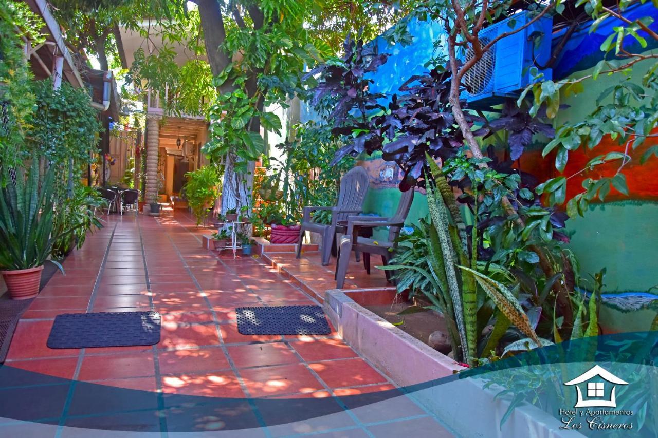 Hotel Y Apartments Los Cisneros Managua Eksteriør bilde